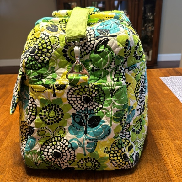 NWOT Very large Vera Bradley Travel travel bag - Picture 6 of 10
